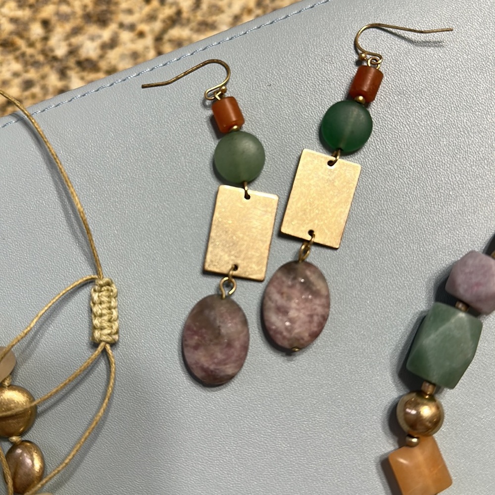 NWOT Target brand jewellery bundle necklace earrings bracelet - Picture 3 of 4